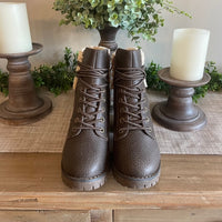 Olivia 2 Chocolate Boot